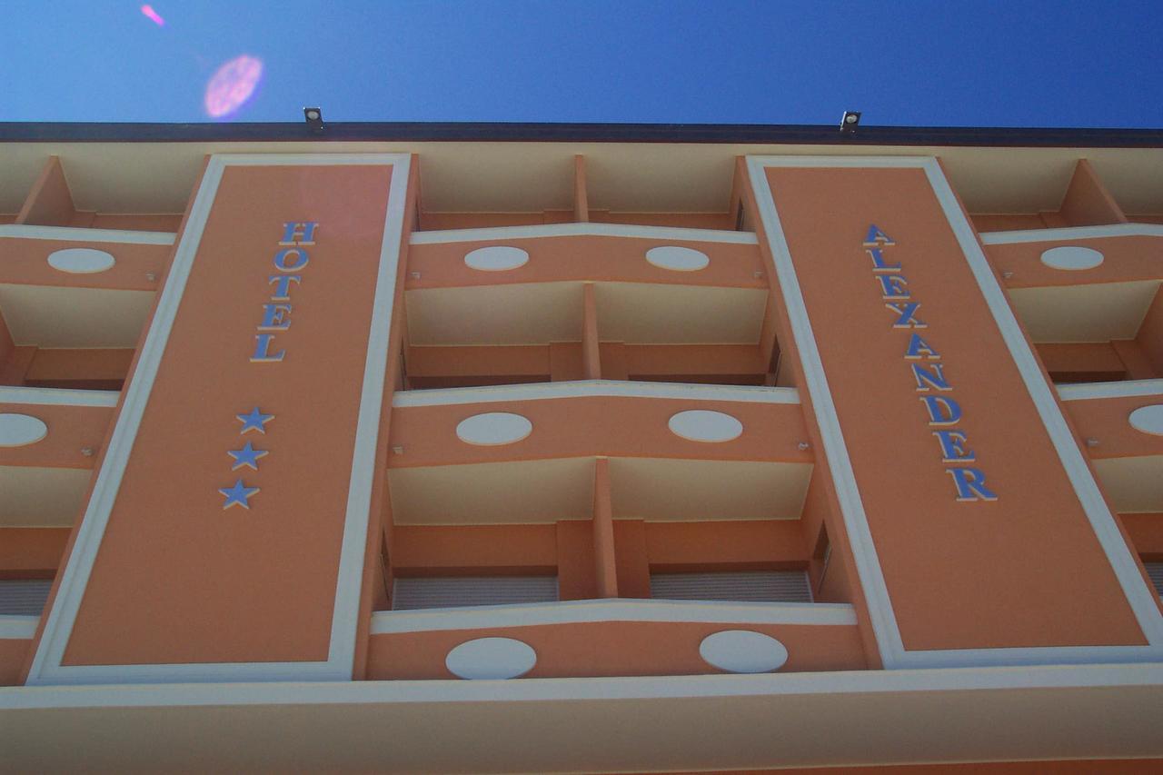 Hotel Alexander Resort リミニ エクステリア 写真